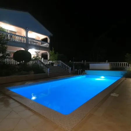 Adriatik Villa